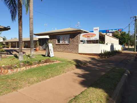 Warrego Motel - Dentist Find 0