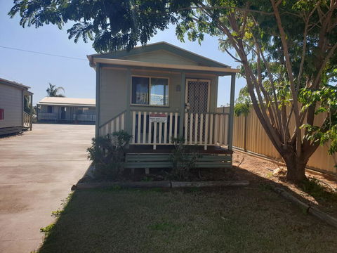 Warrego Motel - Dentist Find 2