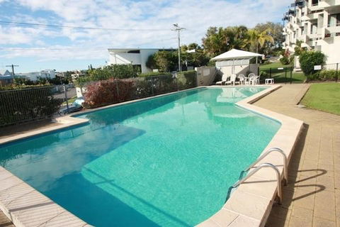 Warroo Apartments - Dentists Australia 1