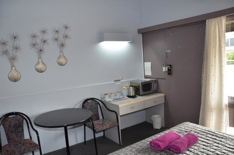 Warwick Motor Inn - Dentist Find 3
