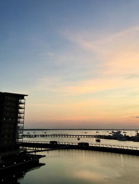 WATERFRONT DARWIN TROPICAL DELIGHT - Dentist Find 3