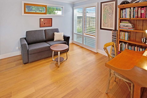 Waterfront Sanctuary - Raymond Island Getaway - Dentist Search 1