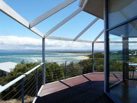 Waterline Holiday Home - Dentist Find 0