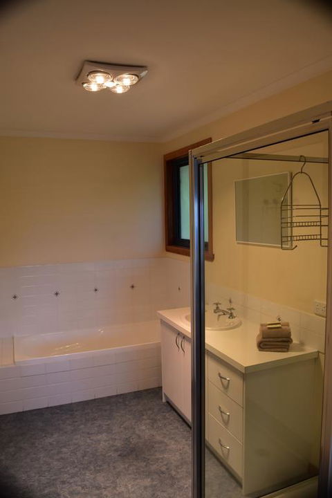 Waterline Holiday Home - Dentist Find 3