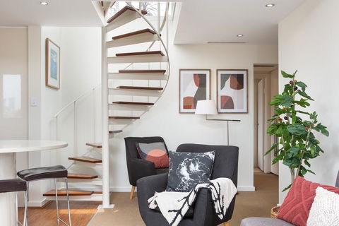 Waterside Mosman Bay Apartment W Stunning Views - Dentist Search 3