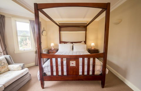 Wattle Grove Homestead Bed & Breakfast - Dentist Search 1