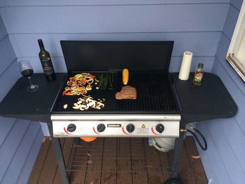 Watts @ Callala Beach-Pet Friendly - Dentist Search 1