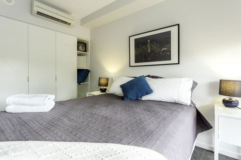 Well-Appointed 3 Bedroom, 2 Bath, Parking & Pool - Dentist Find 1