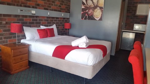 Wentworth Club Motel - Dentist Find 1