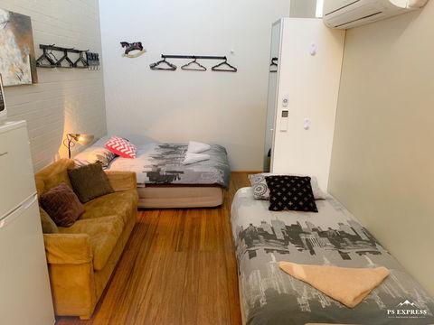 Westside Studio Apartments - Dentist Find 2