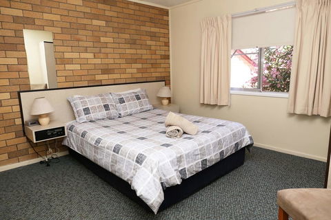 Westwood Motor Inn - Dentist Find 2