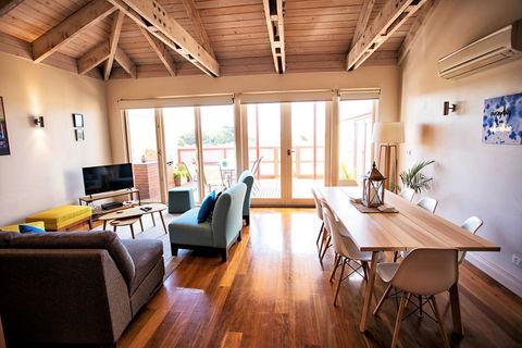 WHARF COTTAGE - Dentist Search 0