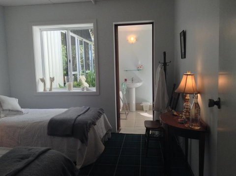 Whispering Pines Bed And Breakfast - Dentist Search 2