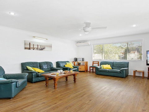 Whispering Waves - Relaxing Beach House - Dentist Find 1