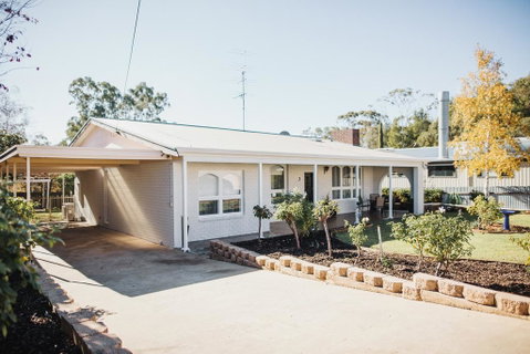 White On Wright Clare - Dentist Search 1