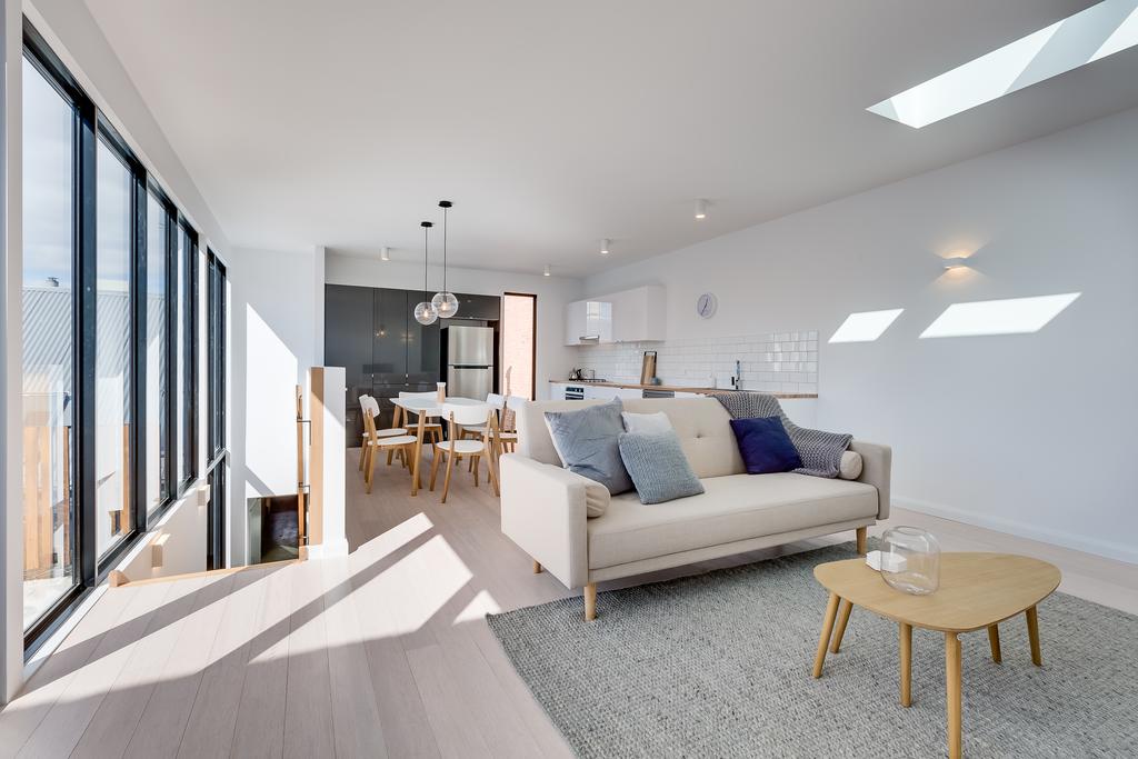White Room Apartments