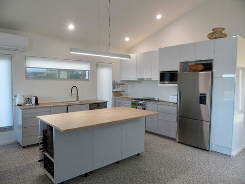 WHITE SHELLS HOLIDAY RENTAL - Dentist Find 2