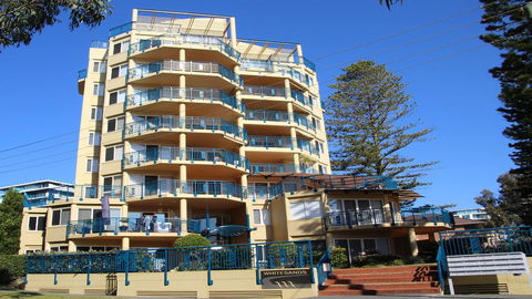 Whitesands G2 - Main Beach Location - Dentist Find 0