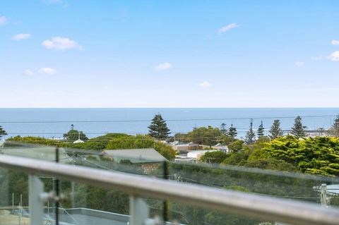 Whitewater Apartments, Australia - Dentist Search 2