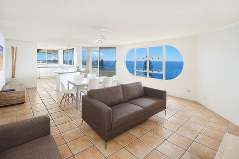 Wickham Cove Unit 10, 45 Albert Street. Kings Beach - Dentist Find 1