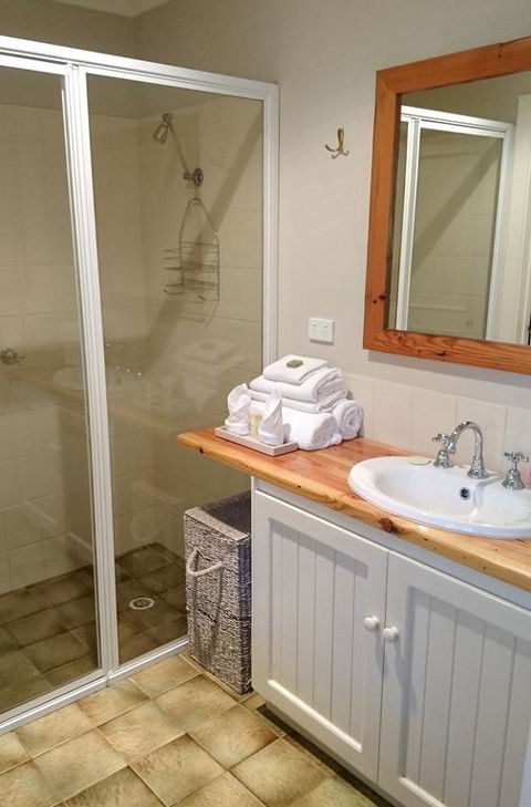 William Bay Cottages - Dentist Find 3