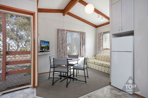 Wimmera Lakes Caravan Resort - Dentist Find 3