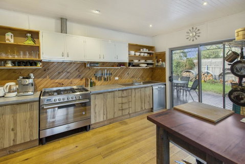 Windsong - Pet Friendly, Wifi And Close To Water - Dentist Search 1