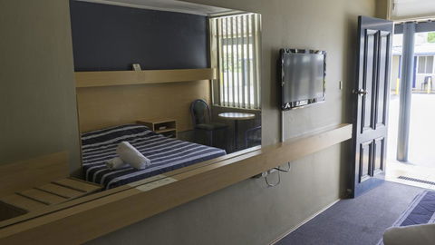 Windsor Motel - Dentist Find 1