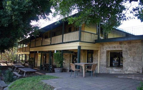 Wisemans Inn - Dentist Find 0