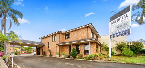 WM Hotel Bankstown - Dentists Australia 1