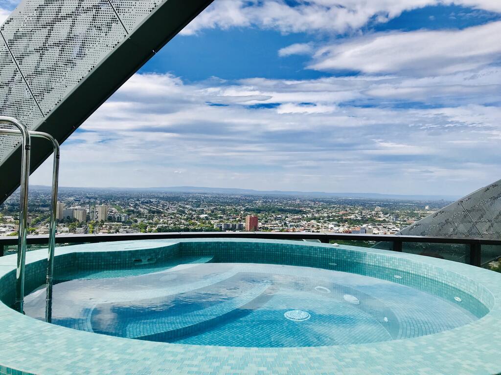 Wonderful One-Bedroom Apartment in Melbourne CBD
