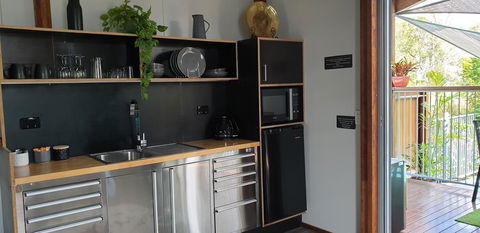 Woodwark Bay Retreat Airlie Beach - Dentist Search 3