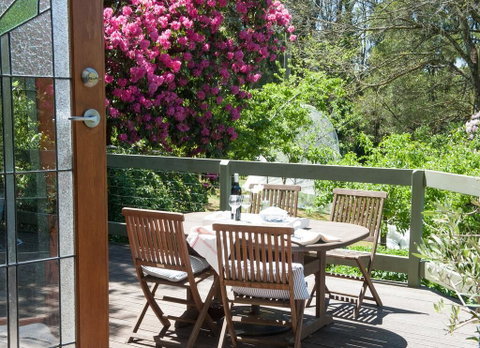 Woolrich Historic Garden Accommodation - Dentist Find 2