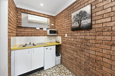 Woongarra Motel - Dentist Find 1