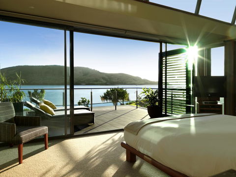 Yacht Club Villas - Dentist Find 1