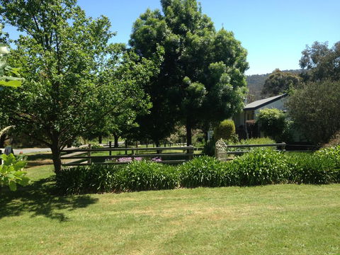 Yarra Glen Bed & Breakfast - Dentist Find 3