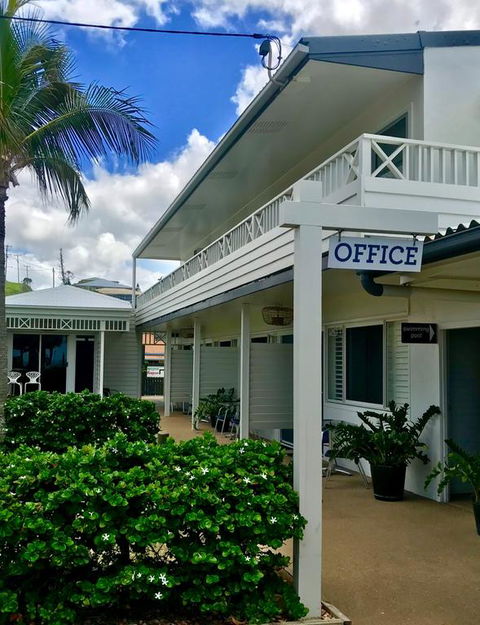 Yeppoon Surfside Motel - Dentist Find 3