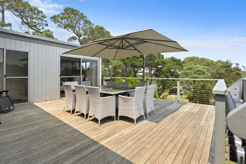 YOU, ME AND THE SEA - BLAIRGOWRIE - Dentist Find 2