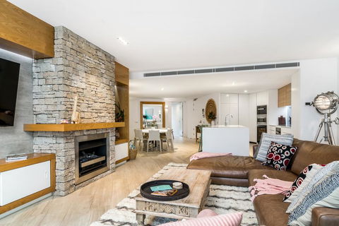 Your Luxury Escape - Ground Luxury - Dentist Search 2