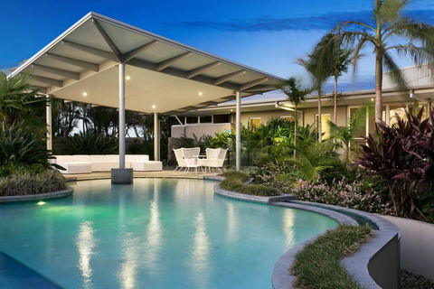 Your Luxury Escape - Horizon - Dentist Search 3