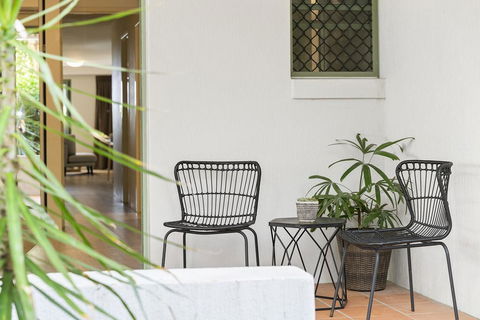Your Luxury Escape - Karinya At Surfside - Dentist Search 2