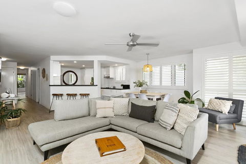 Your Luxury Escape - Karinya At Surfside - Dentist Search 0