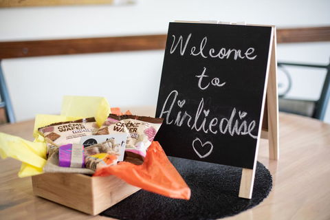 AirliediseNO HillsKitchen5min Walk 2 Ferry TerminalWiFiNetflix - Dentist Find 2