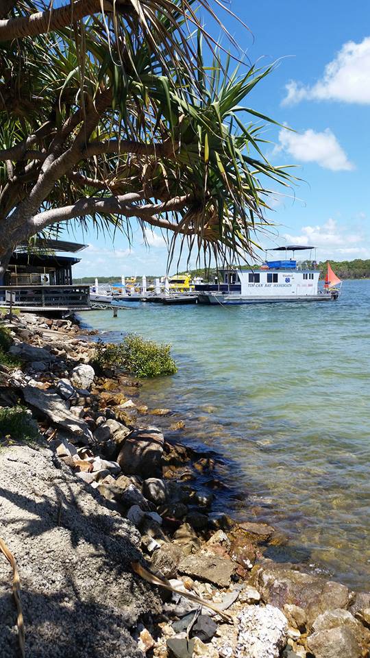 Tin Can Bay Yacht Club Bistro