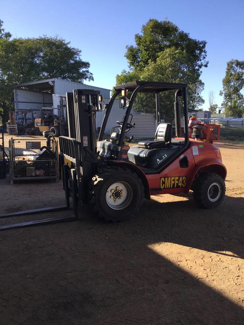 CMF Rural Industrial, Tyres & Mechanical - Dentists Australia 4