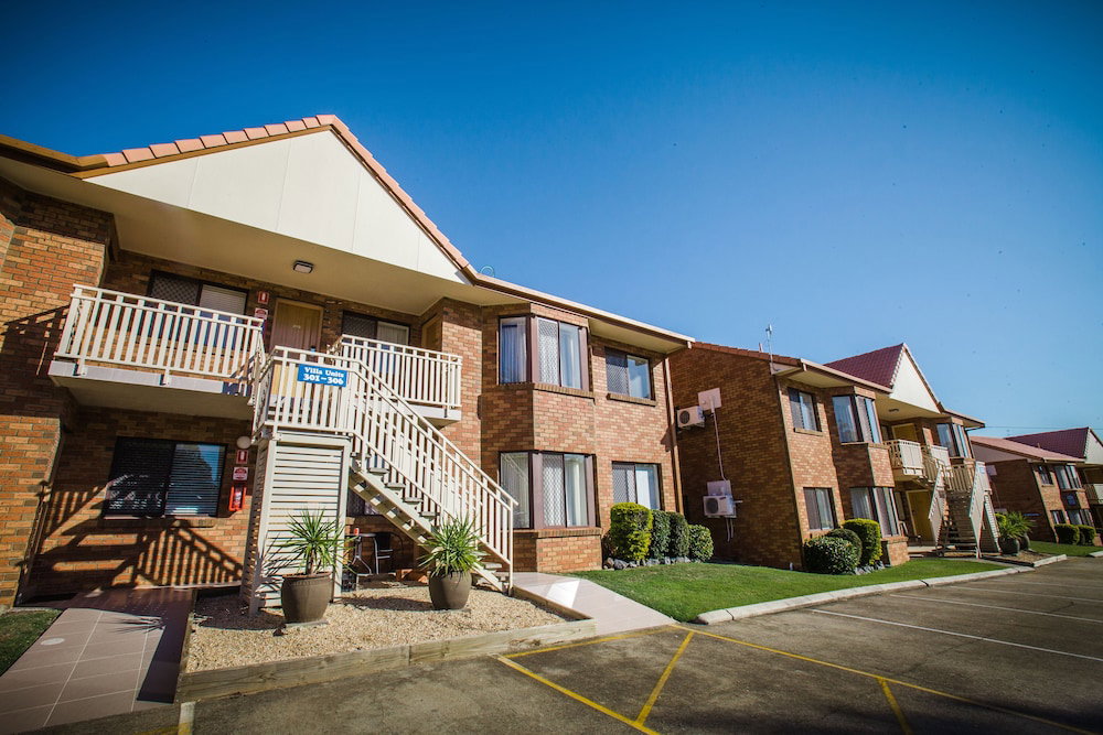Comfort Inn  Suites Robertson Gardens