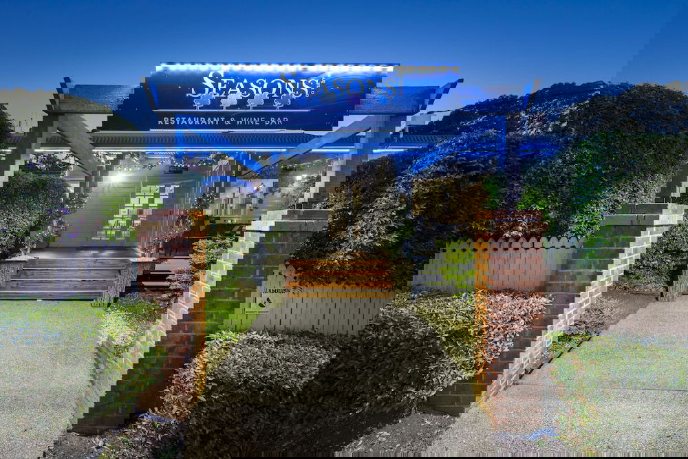 Ambassador on Ruthven