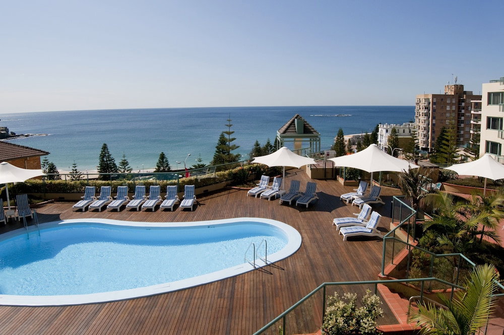 Crowne Plaza Sydney Coogee Beach an IHG Hotel