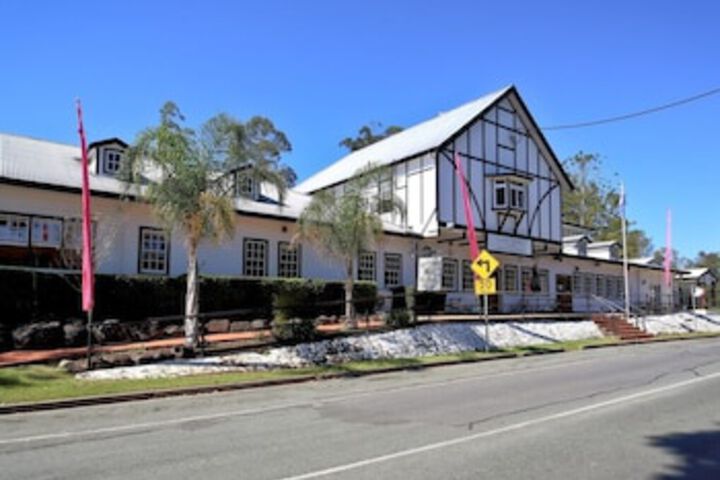 Canungra Hotel