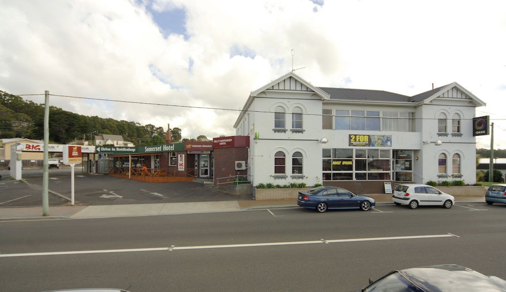Somerset Hotel